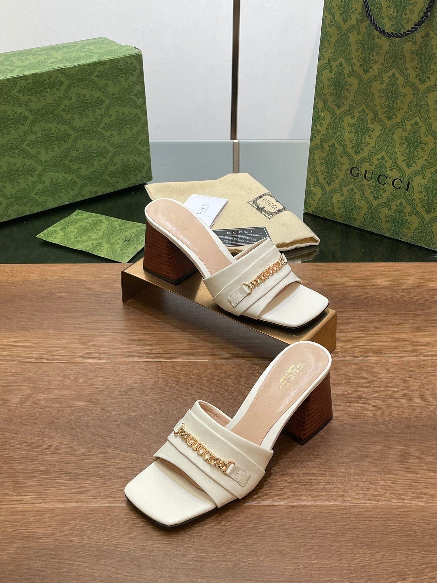 GG SIGNORIA SLIDE SANDAL WHITE DENIM