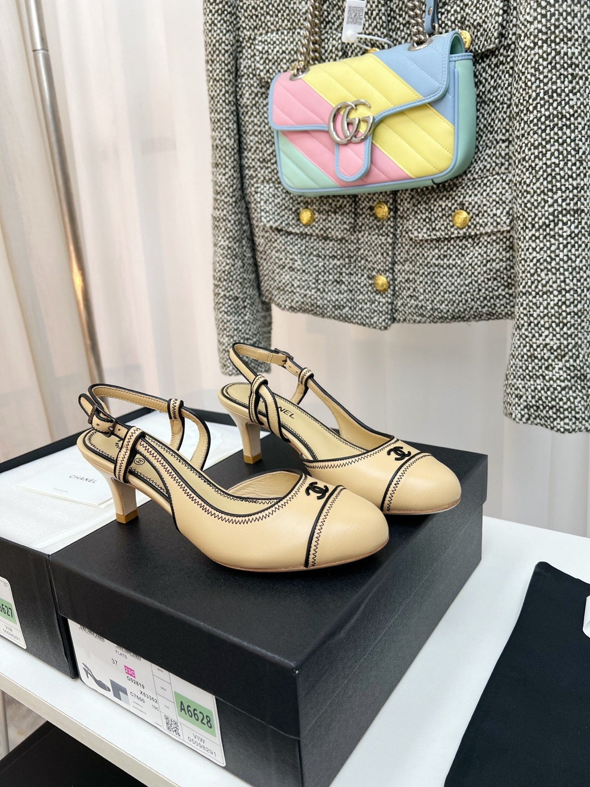 CC Slingback Heels With Black Contrast Stitching Beige Lambskin 476711