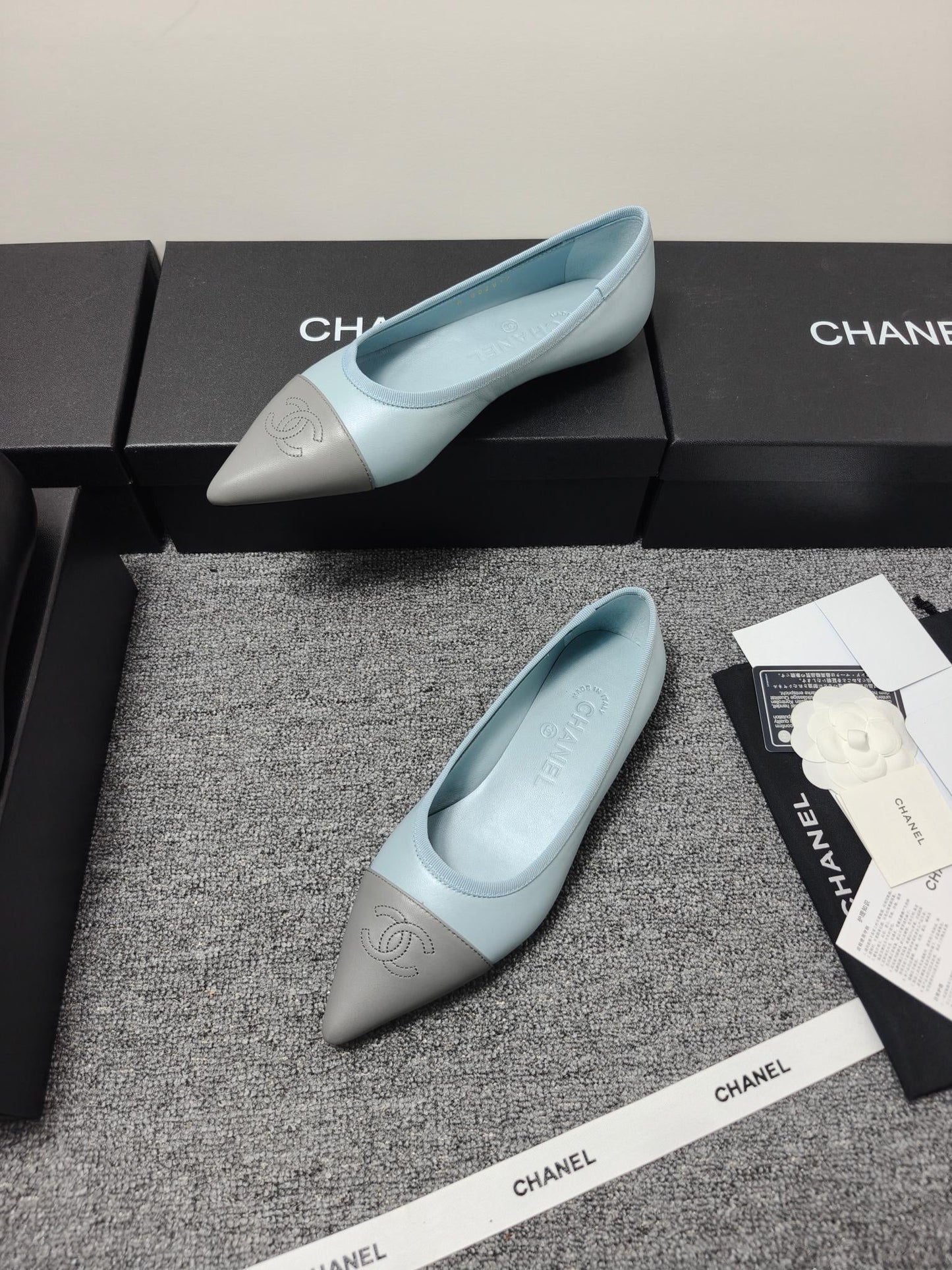 CC 26s Ballet Flat Grey Blue Leather 681970