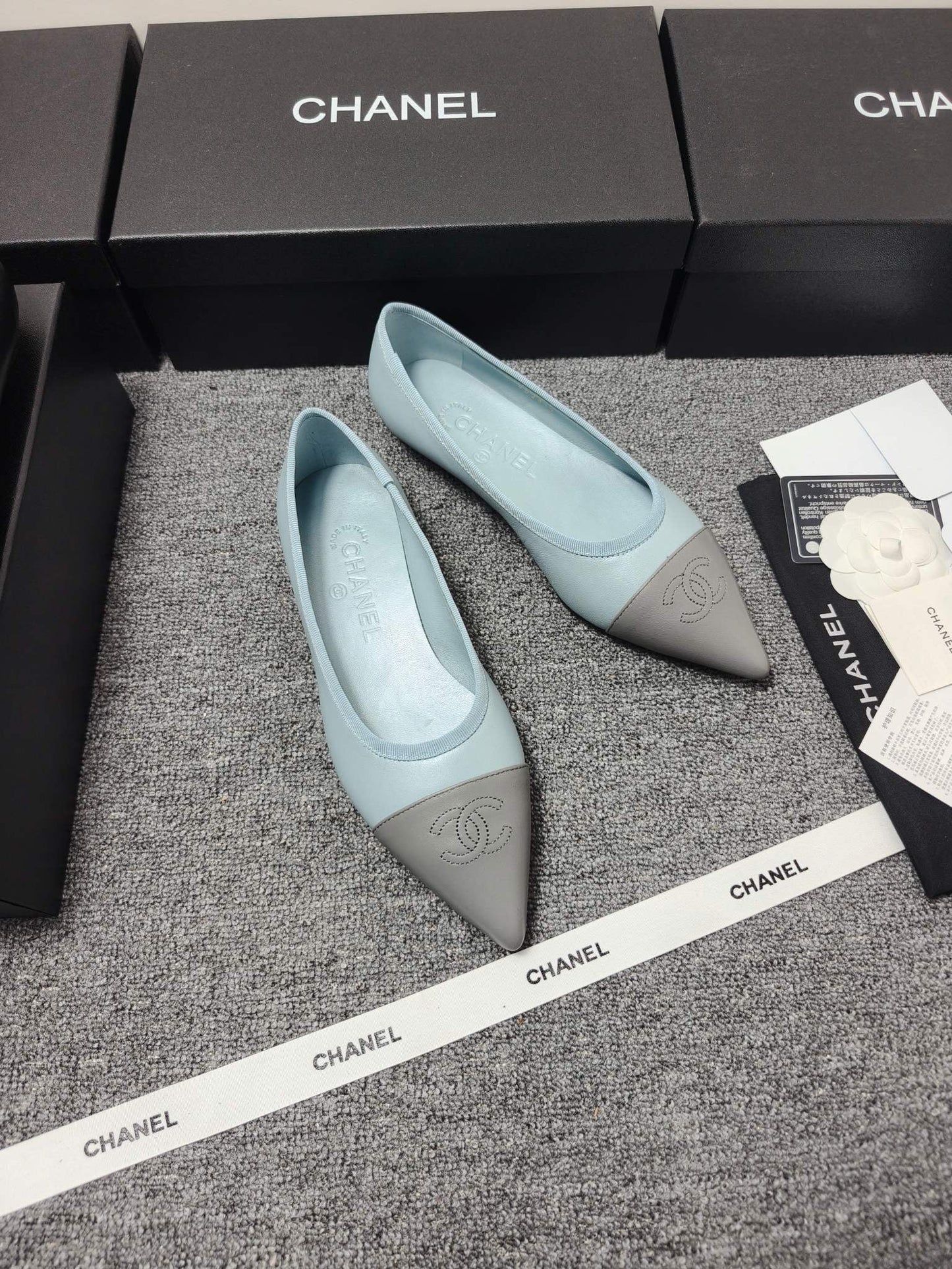 CC 26s Ballet Flat Grey Blue Leather 681970