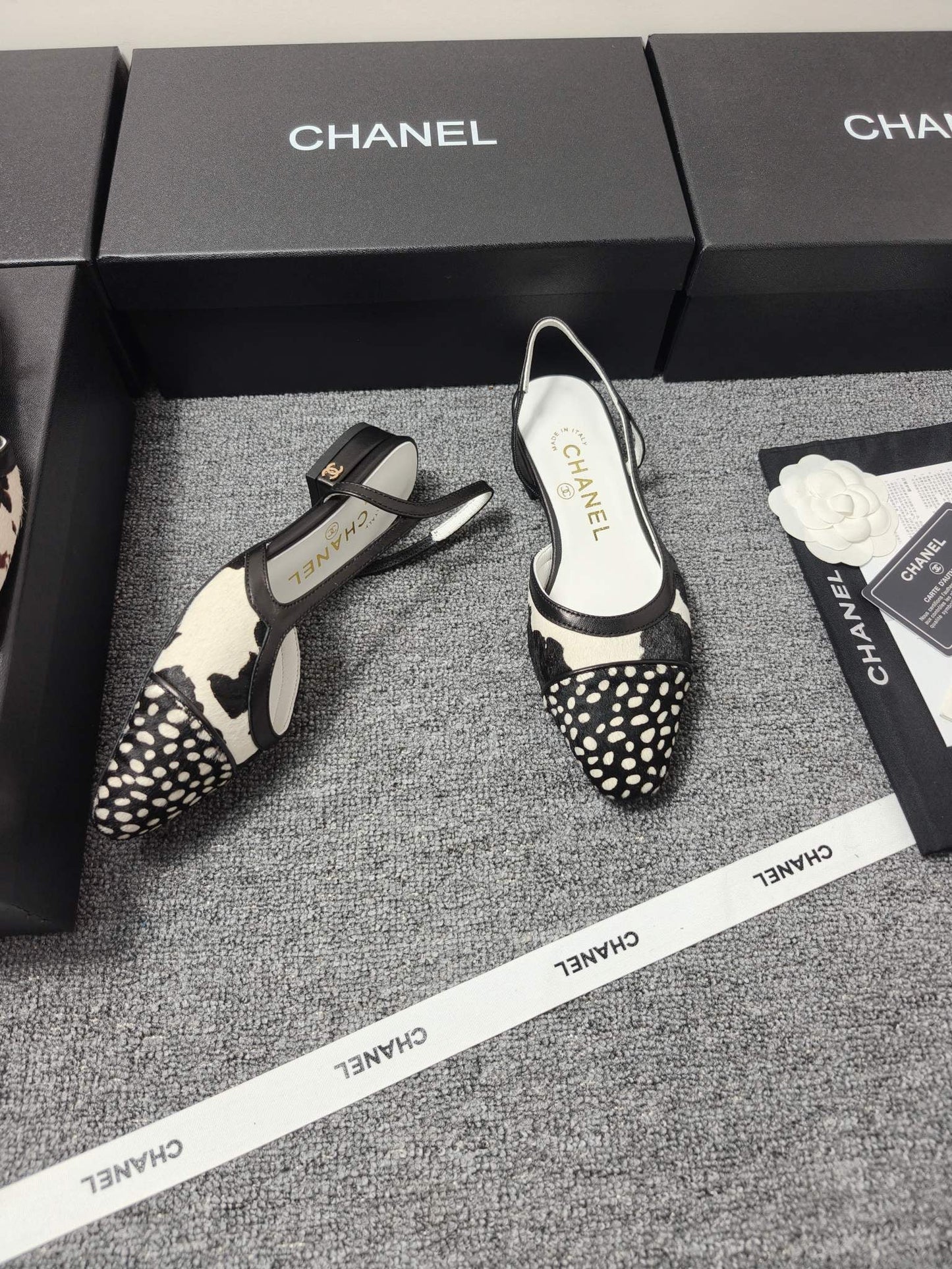 CC SS 2026 Slingbacks Flat White Black Calfskin Lambskin