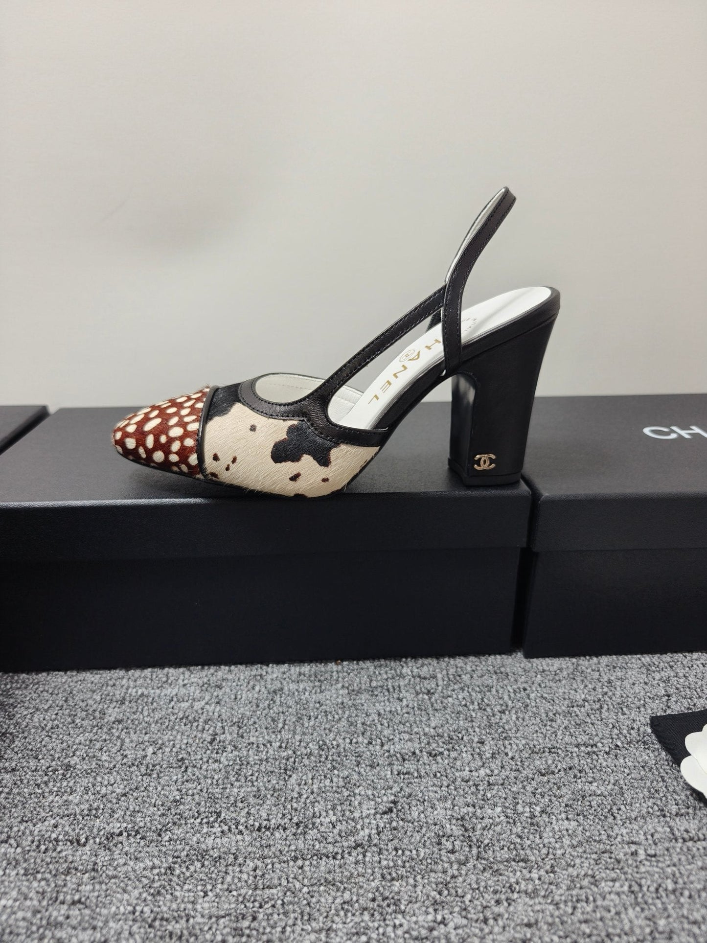 CC SS 2026 Slingbacks 9.5cm White Brown Black Calfskin Lambskin