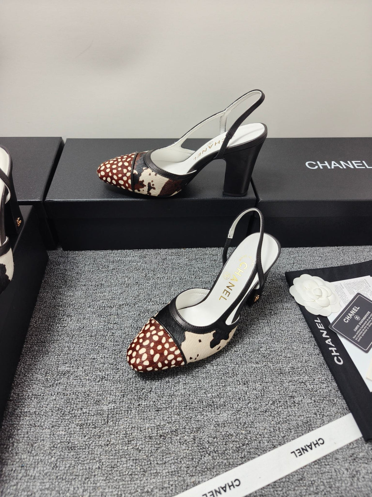 CC SS 2026 Slingbacks 9.5cm White Brown Black Calfskin Lambskin
