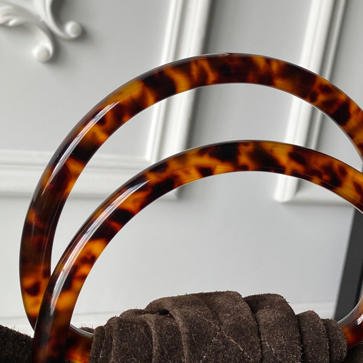 CC 26 Pouch Large Coffee Tortoiseshell Suede 286200