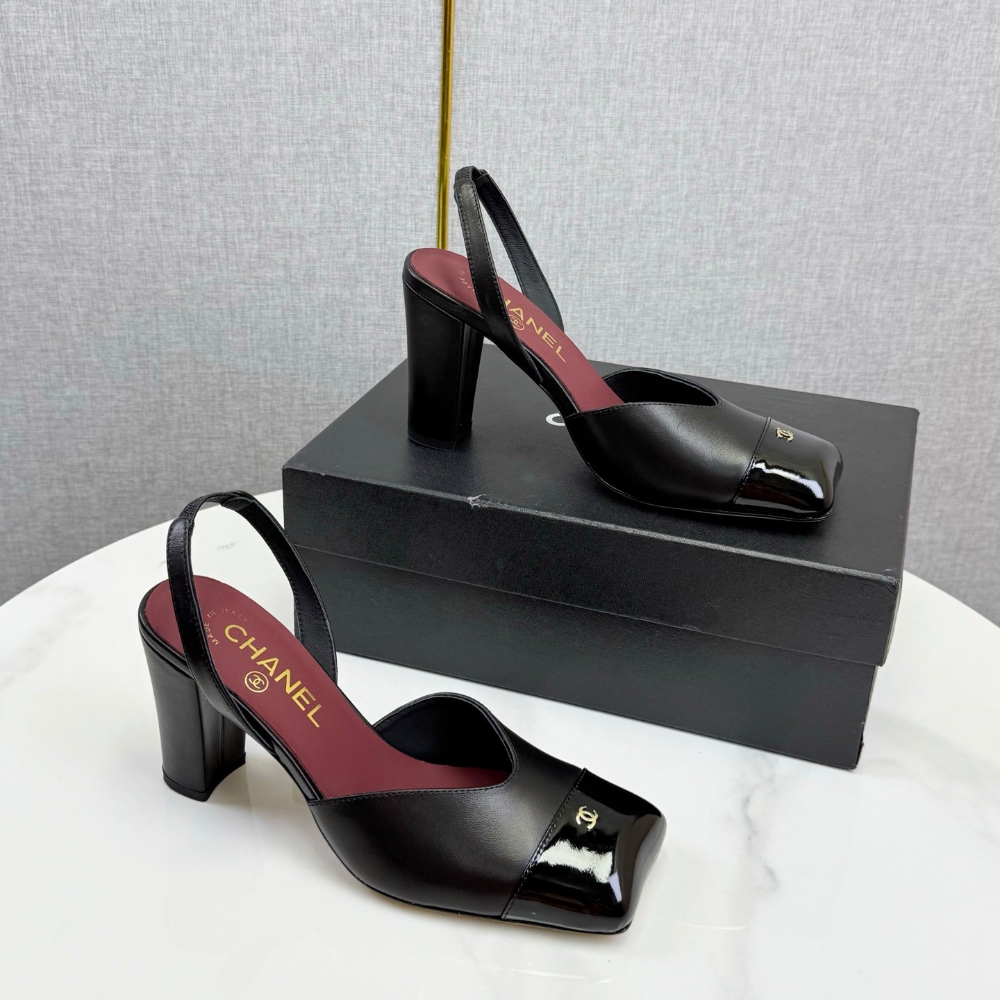 CC 25FW Square Toe Slingback Black Sheepskin Patent Leather 541134