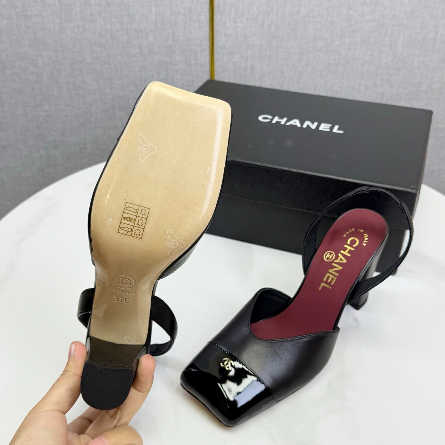CC 25FW Square Toe Slingback Black Sheepskin Patent Leather 541134
