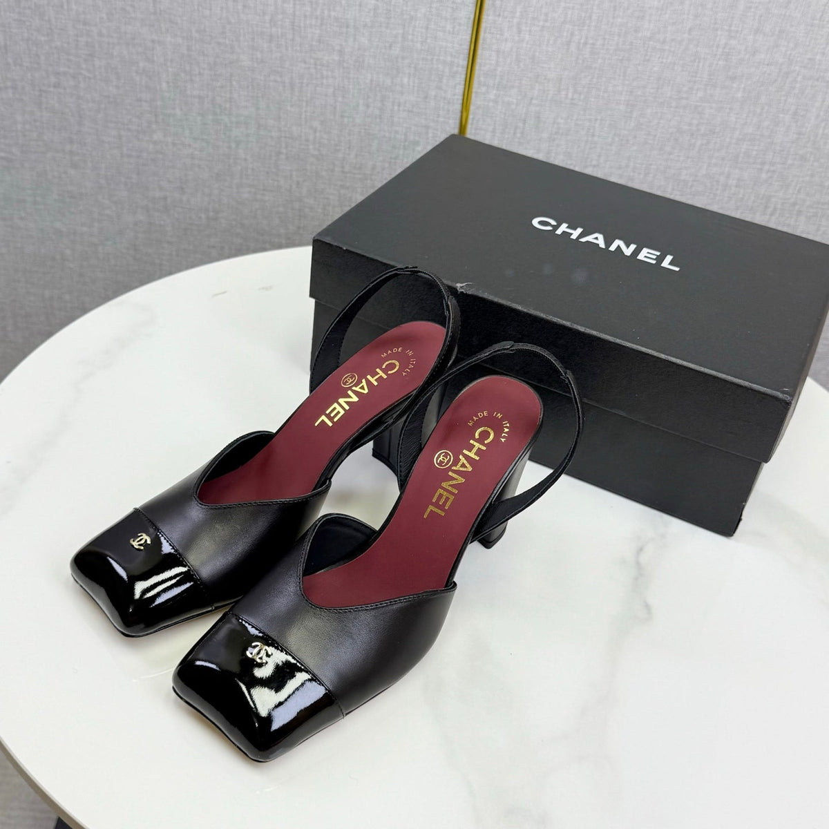 CC 25FW Square Toe Slingback Black Sheepskin Patent Leather 541134