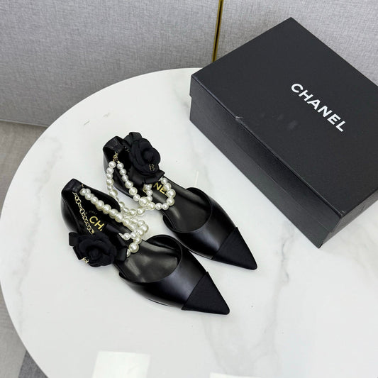 CC 25K New Pearl Chain Slingback Black Sheepskin Fabric 541065