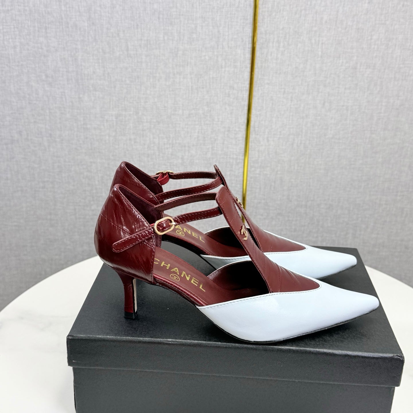 CC T-Strap Kitten Heels White Brown Sheepskin 619977