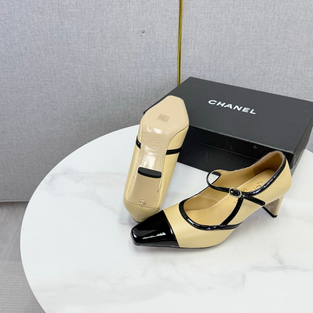 CC 26s Slingback Black Beige Sheepskin 904476