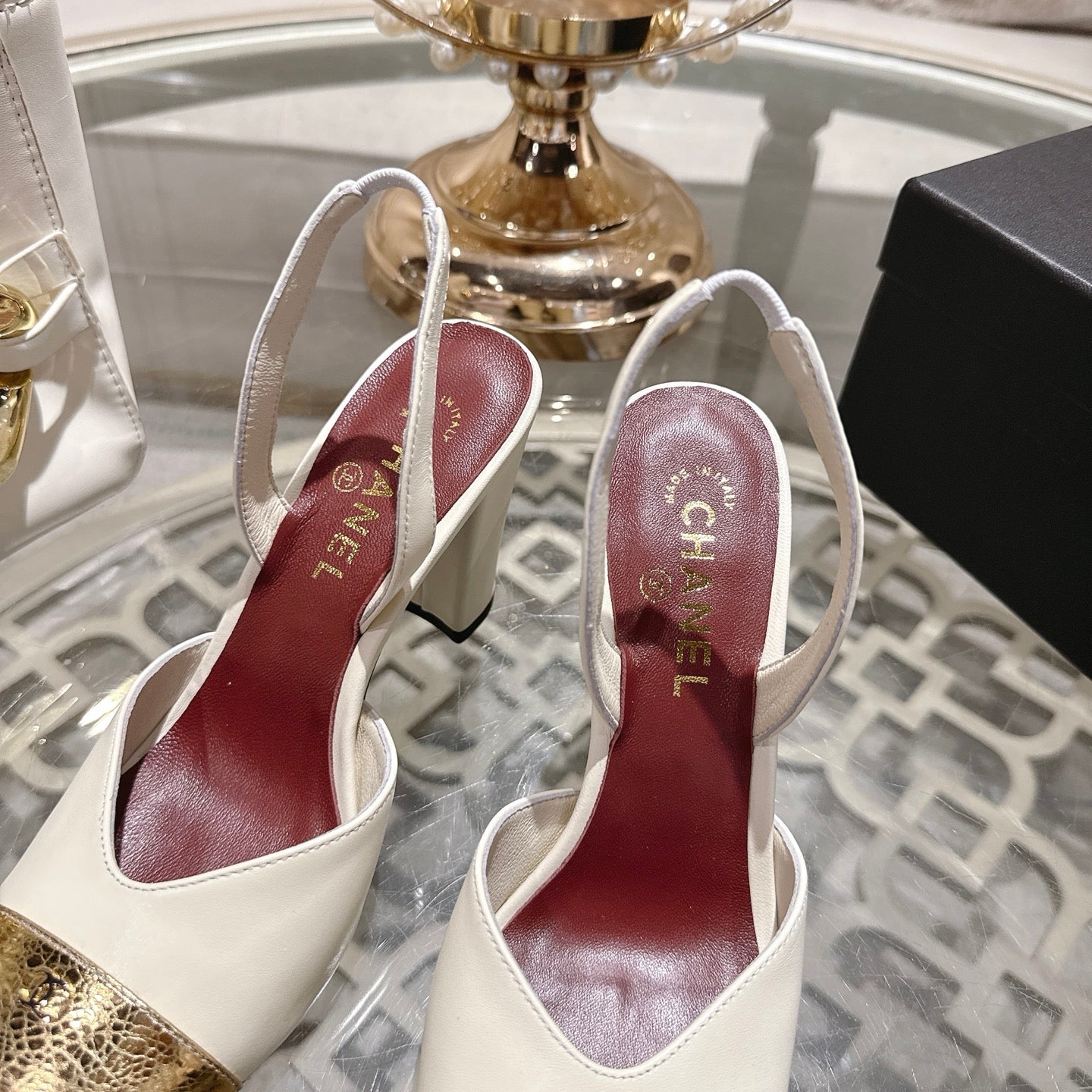 CC 26s Square-Toe High-Heeled Slingbacks 9cm White Gold Leather 736112