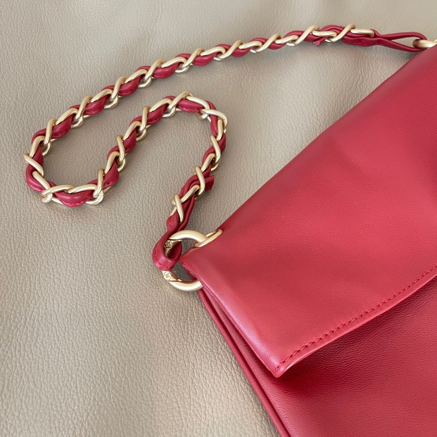 CC 26s Cue Ball Foldover Bag 23cm Red Lambskin
