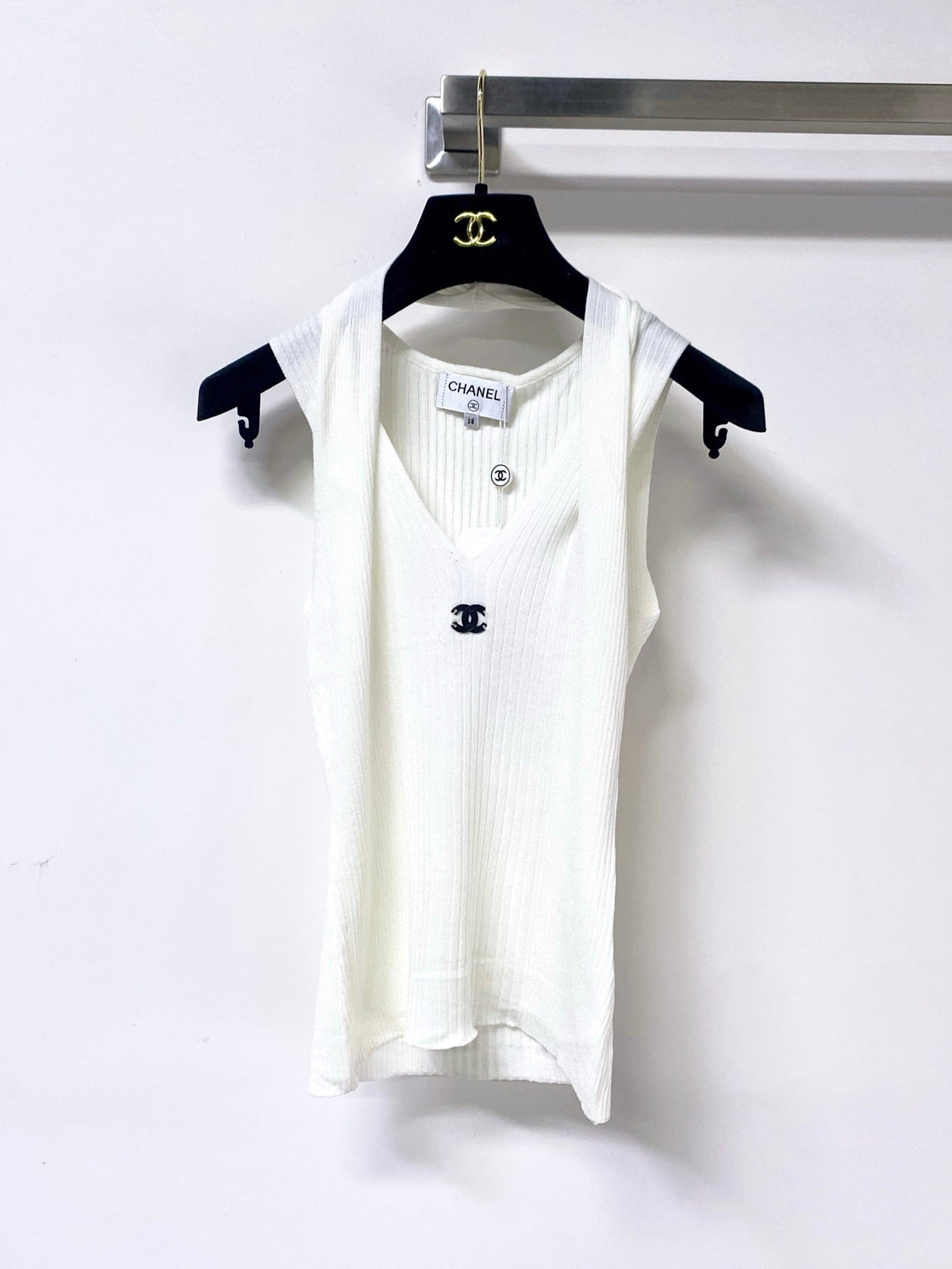 Chanel 26s Knitted Sleeveless Top Style 1168