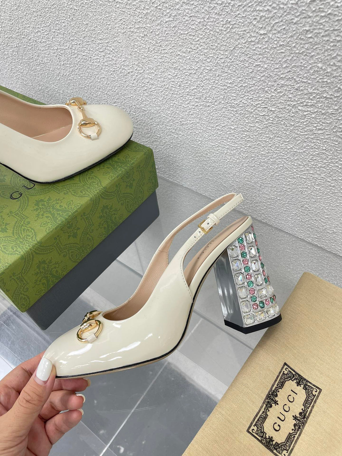 GG WOMEN'S HORSEBIT SLINGBACK 95MM IN WHITE CALFSKIN WITH RHINSTONES
