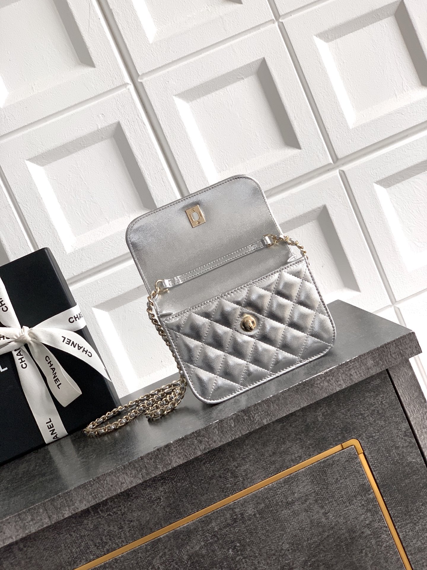 CC Mini Flap Bag 15 With Handle Sliver Metalic Lambskin