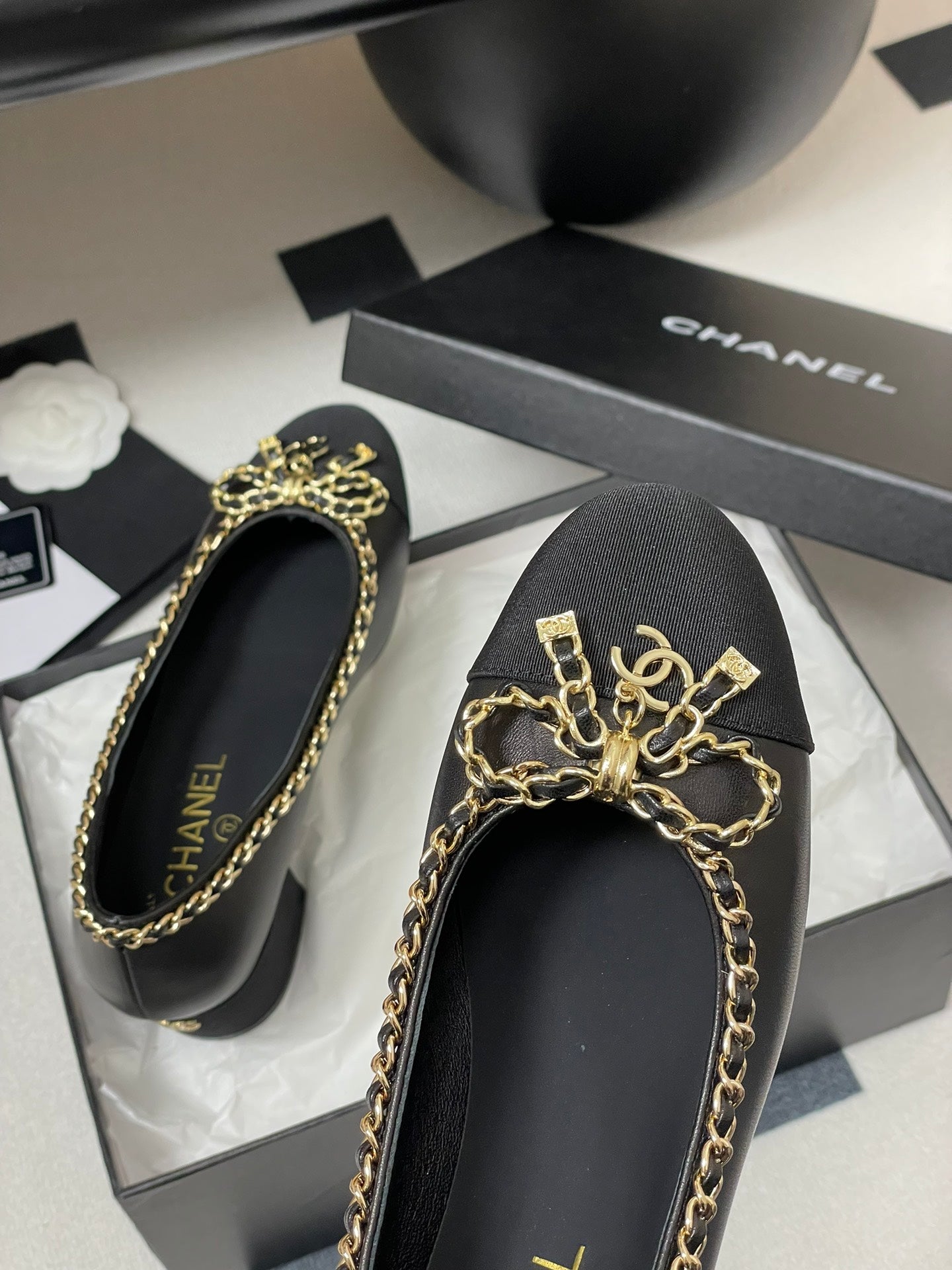 CC 25S 60mm Chain Bow Single Pumps Black Sheepskin Grosgrain 247664