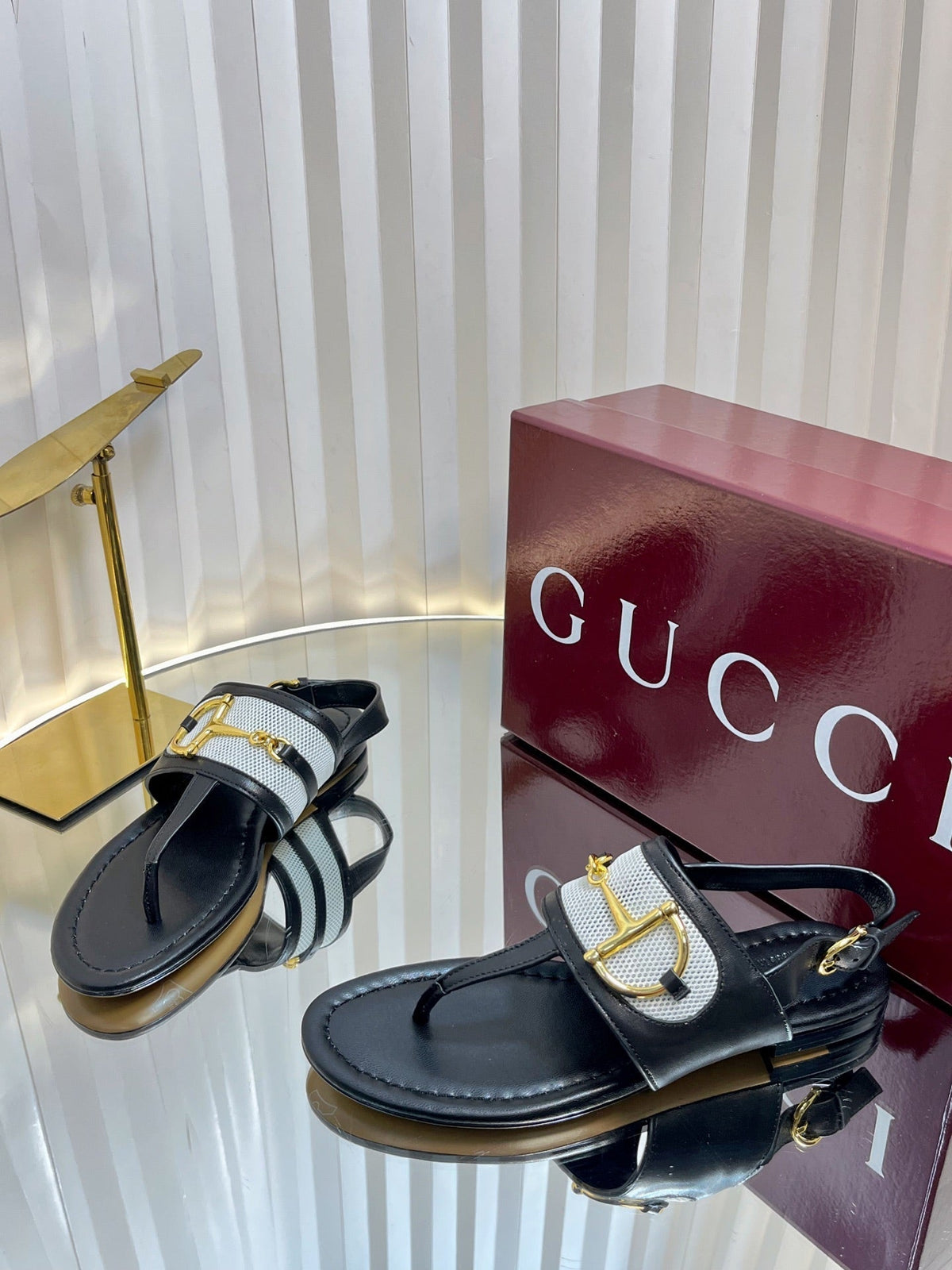 GC 25 Thong Sandal Black Canvas Sheepskin 294672