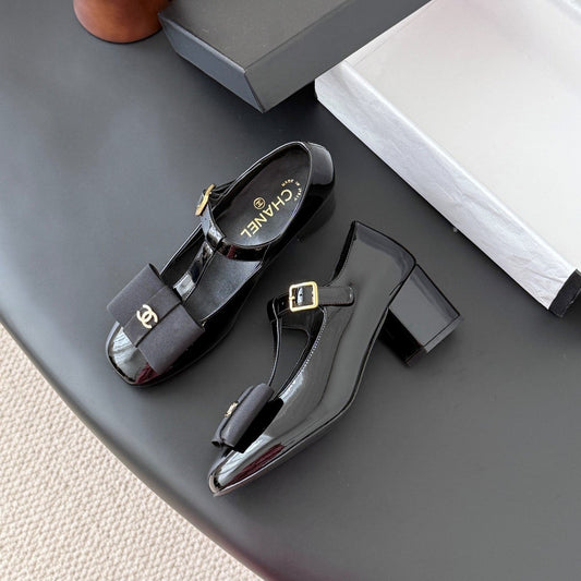 CC 25k Backpack Buckle Shoes Black Patent Leather 540838