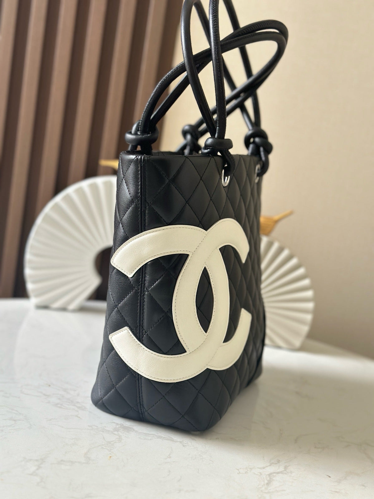 Chanel 25s Cambon Ligne Tote Bag 24cm In Black Mix White Calfskin