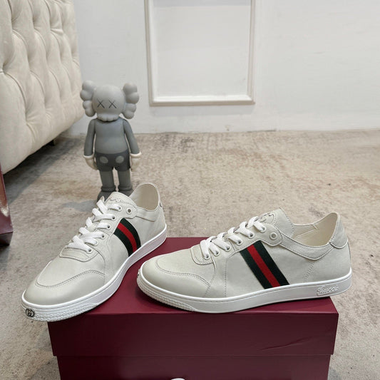 GG Stretch Low-Top Trainers White Leather 824427