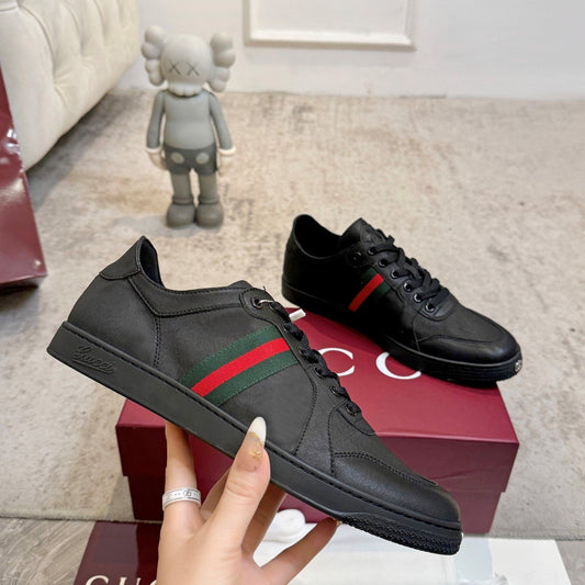 GG Stretch Low-Top Trainers Black Leather 824428