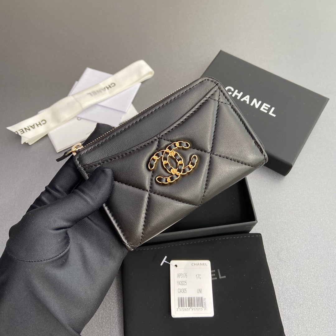 CC 19 Zipper Card Holder Black Sheepskin GHW 234760
