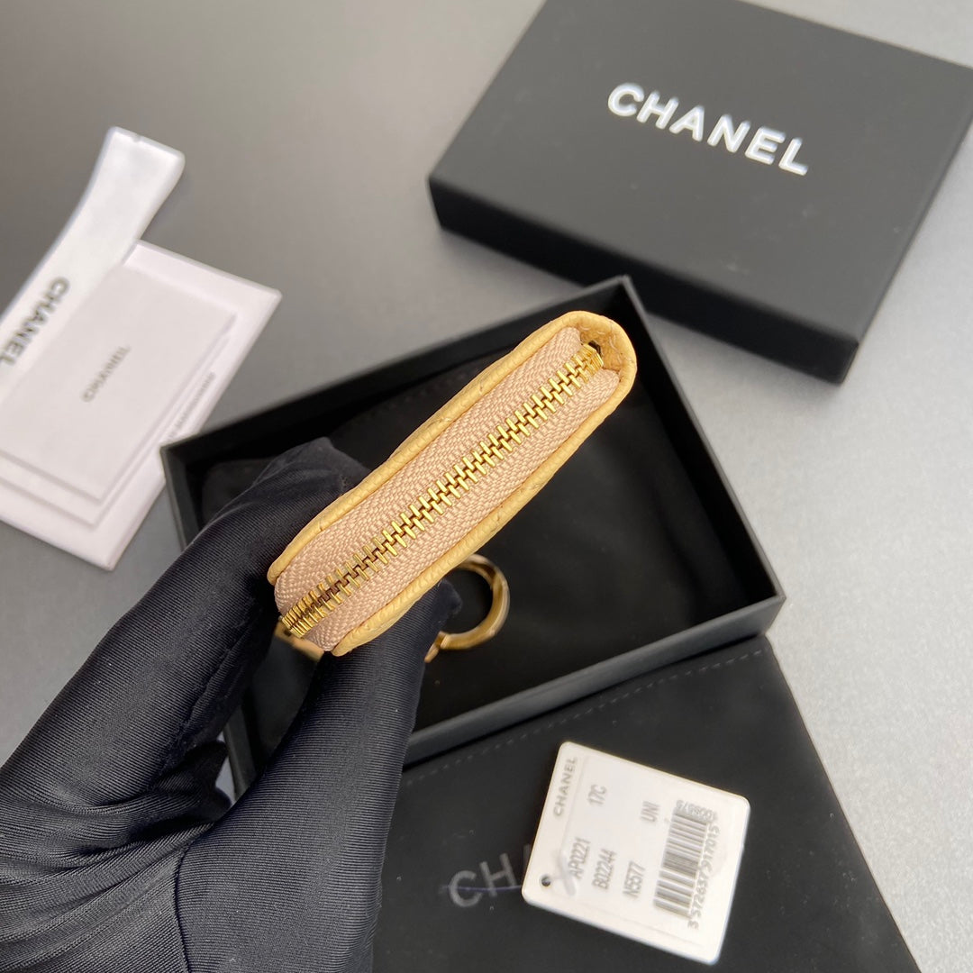 CC Hook & Chain Zipper Card Holder Yellow Caviar GHW 234715