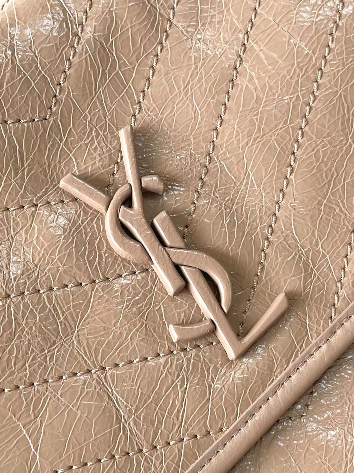 Niki Baby Shoulder Bag 28cm Beige Glossy Leather 286056