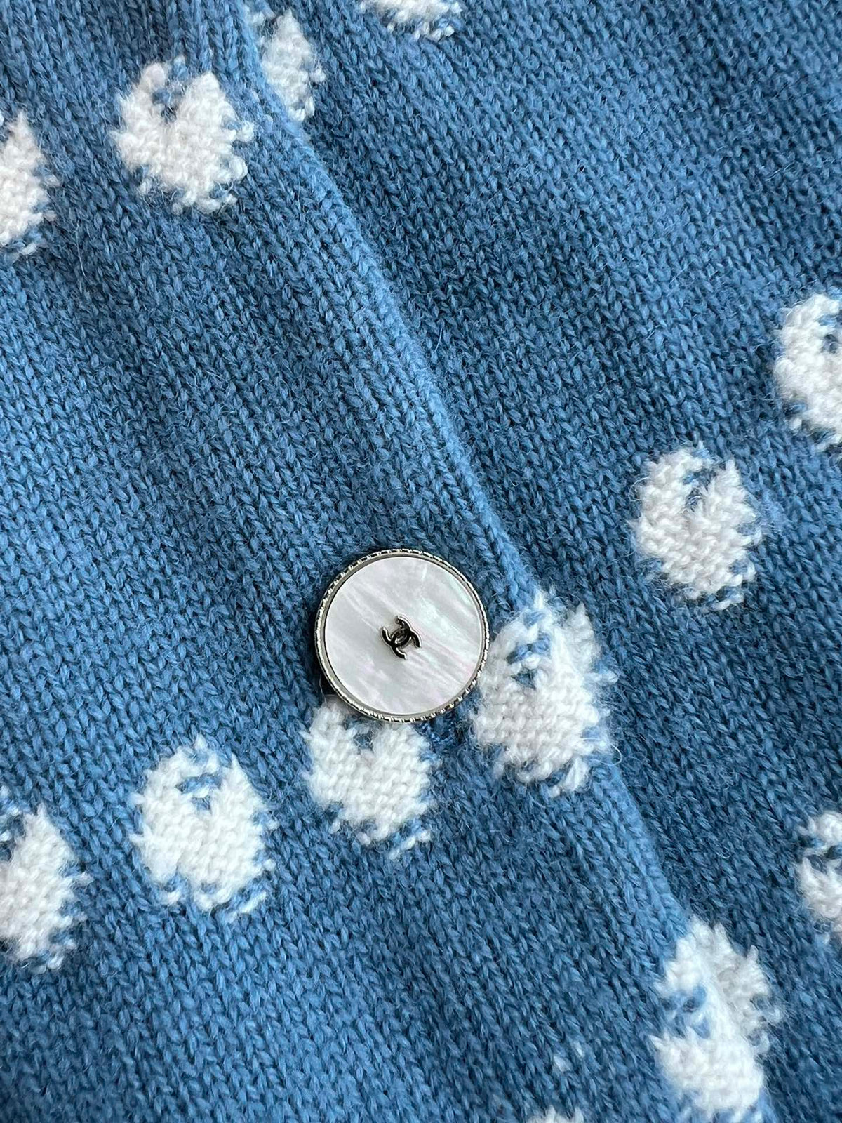 Chanel 25P Cardigan Dark Blue Mix White Cashmere 229517