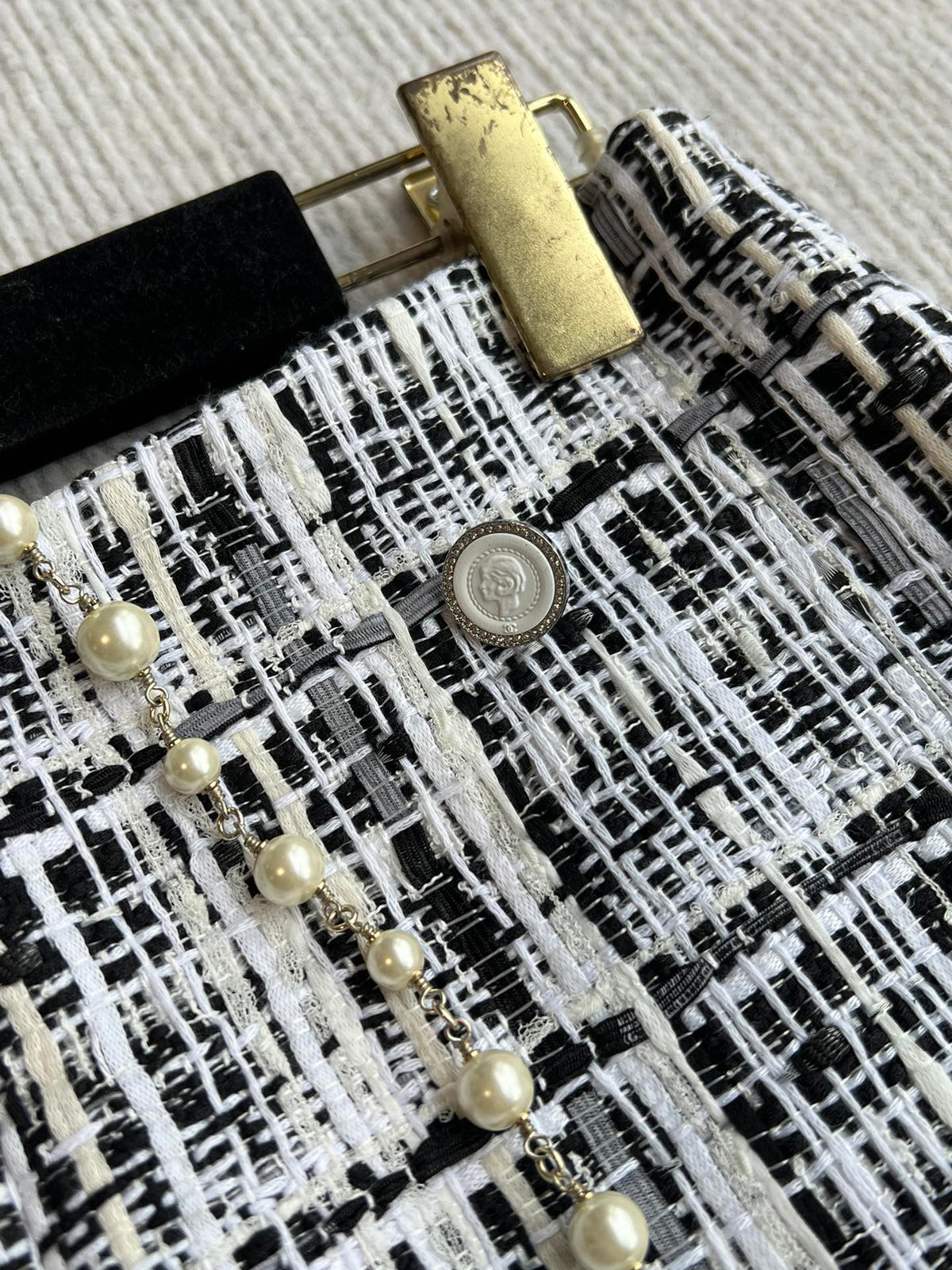 CC 25 Set Black And White Striped Synthetic Fabric 244330