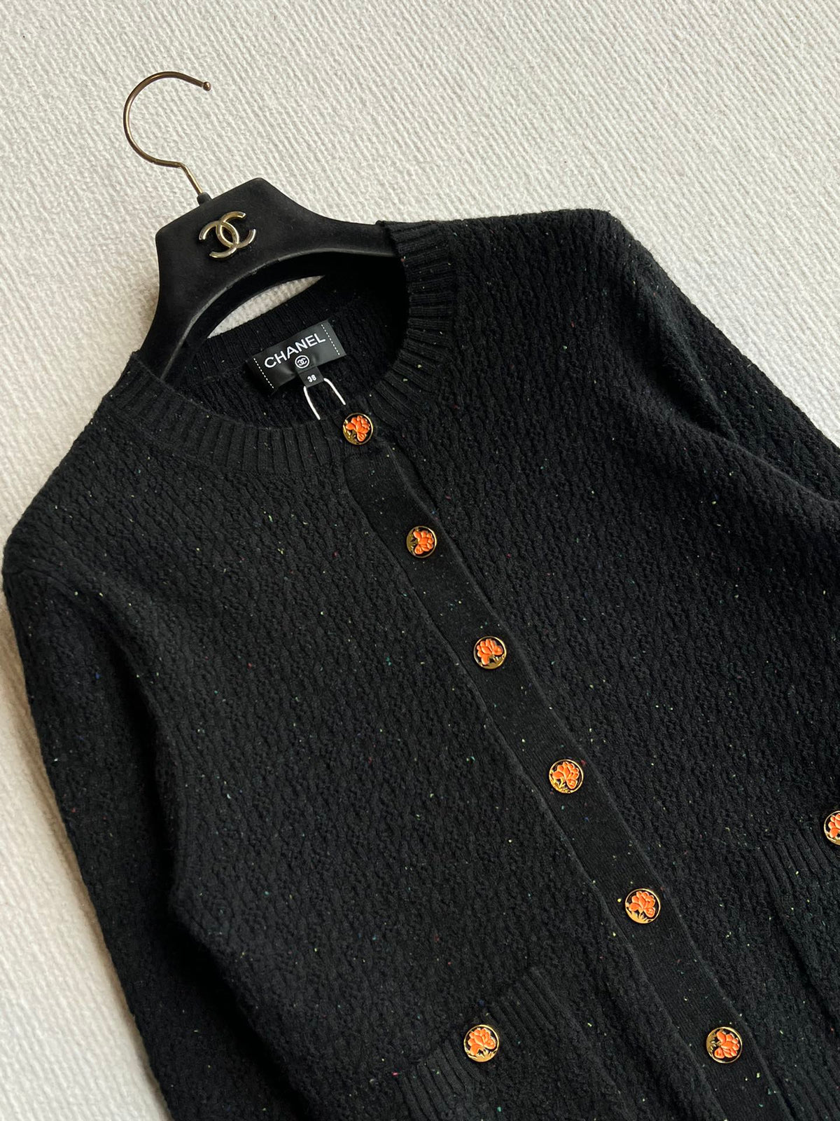 CC 25A Classic Round Neck Floral Wool Cardigan In Black 275516