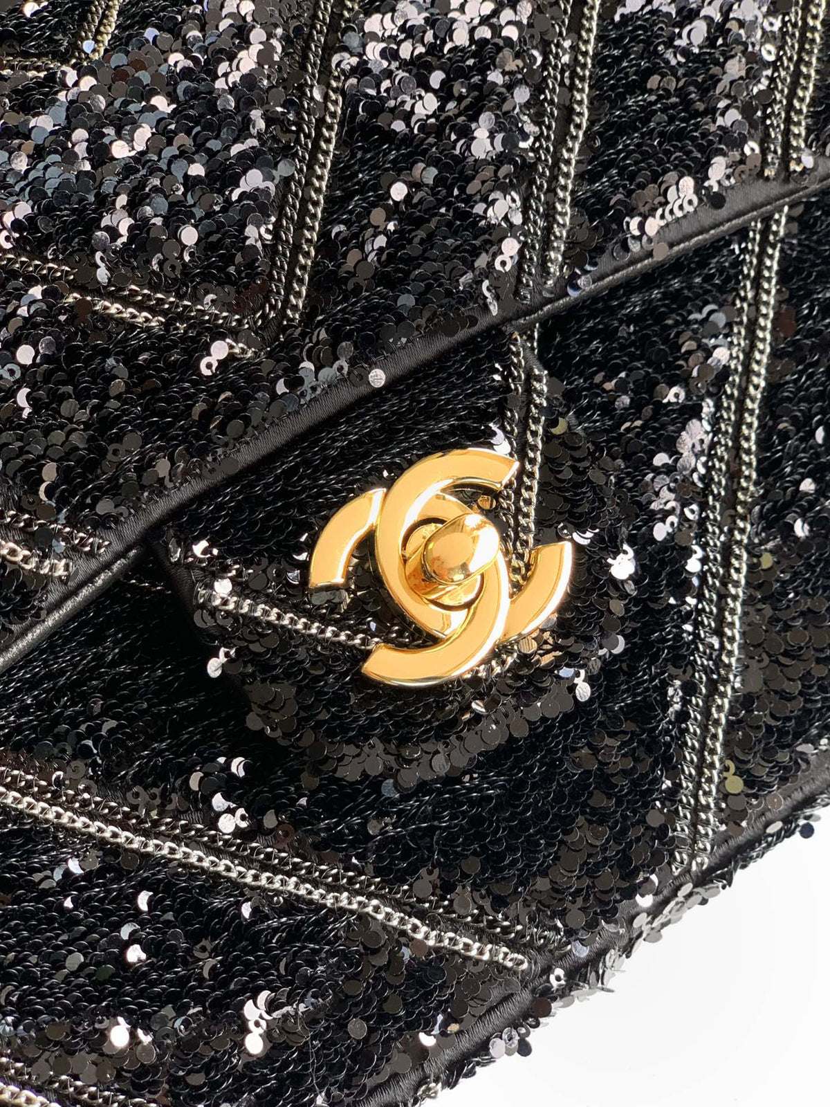 CC 26K Flap Bag 21cm Black Silk Sequin