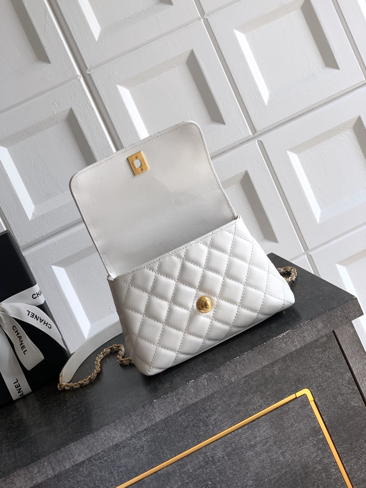 CC Coco Top Handle Bag 19cm White Quited Leather