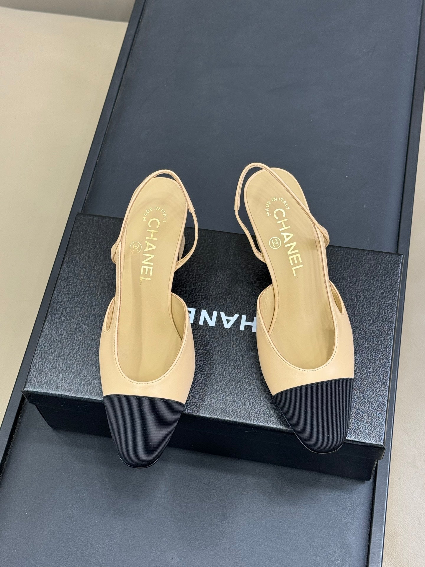 CC Classic Slingback Beige Goatskin Black Grosgrain 282281