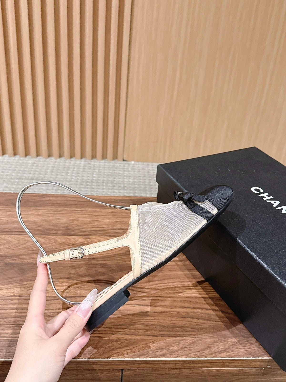 CC 26s Bow Slingback Black Beige Cotton Mesh 692552
