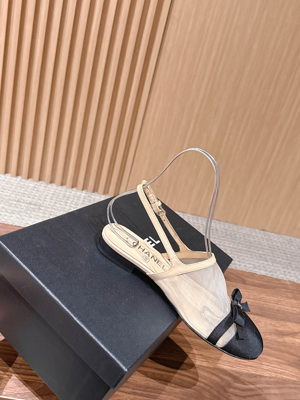 CC 26s Bow Slingback Black Beige Cotton Mesh 692552