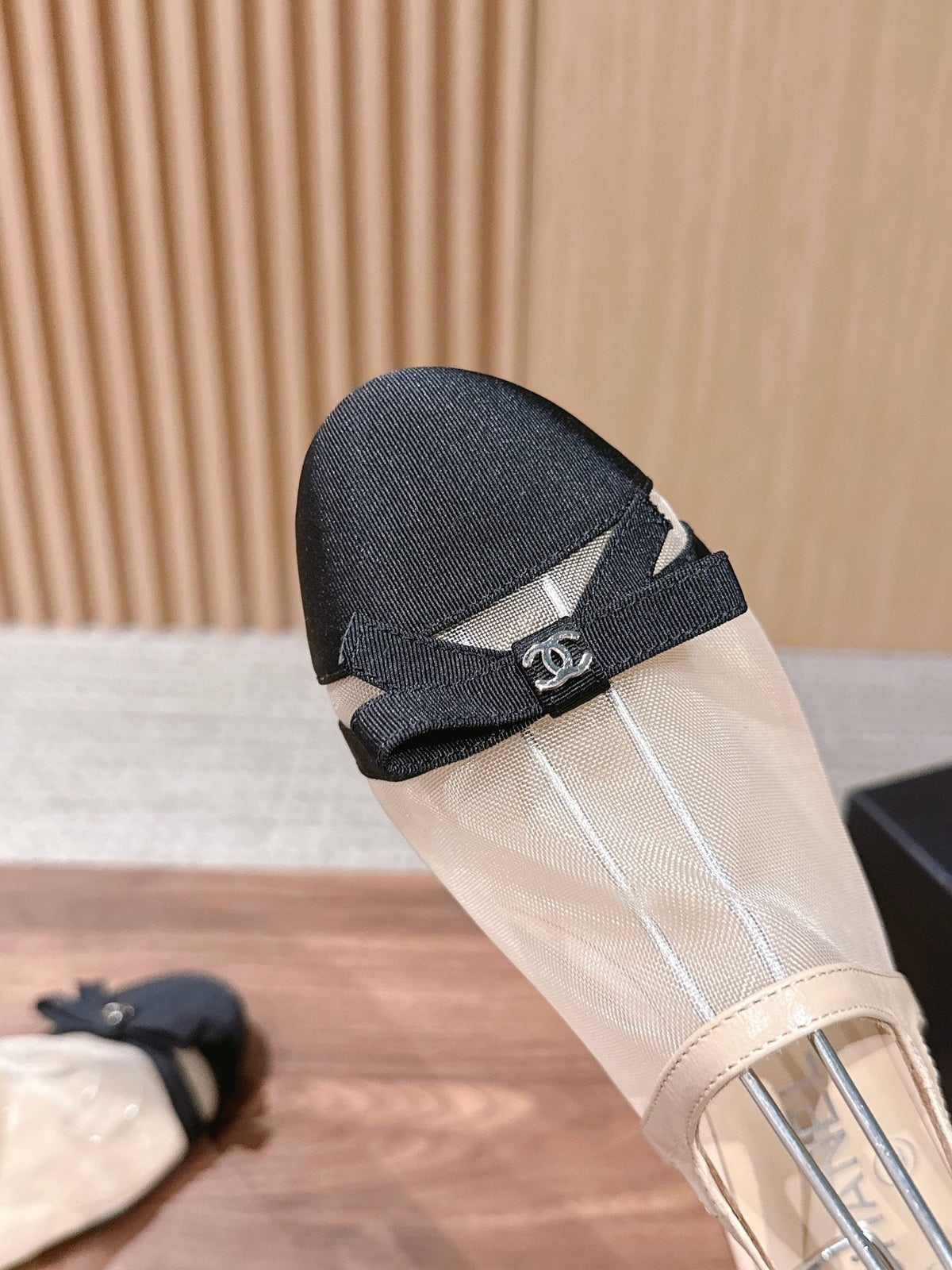 CC 26s Bow Slingback Black Beige Cotton Mesh 692552