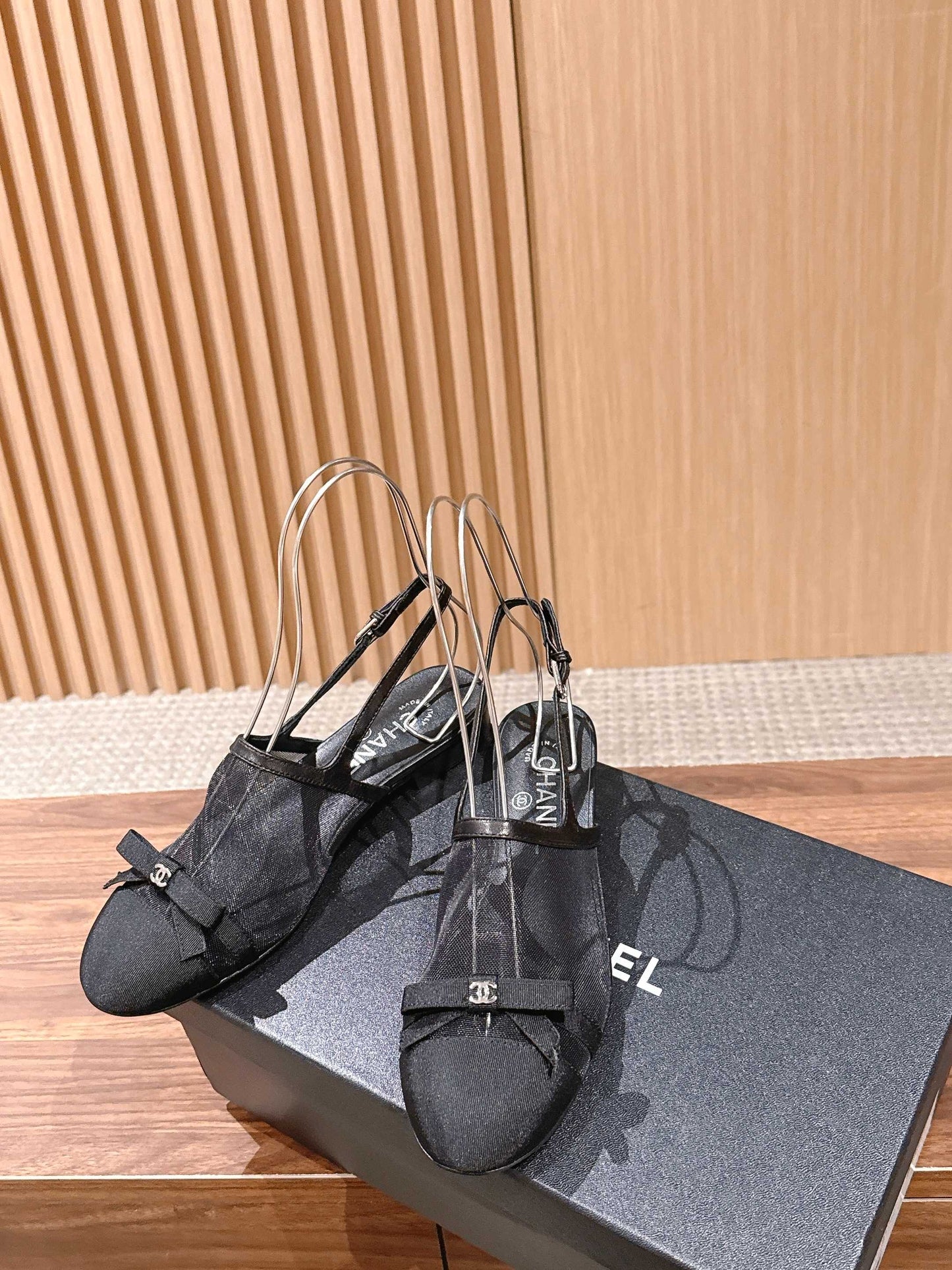 CC 26s Bow Slingback Black Cotton Mesh 692553