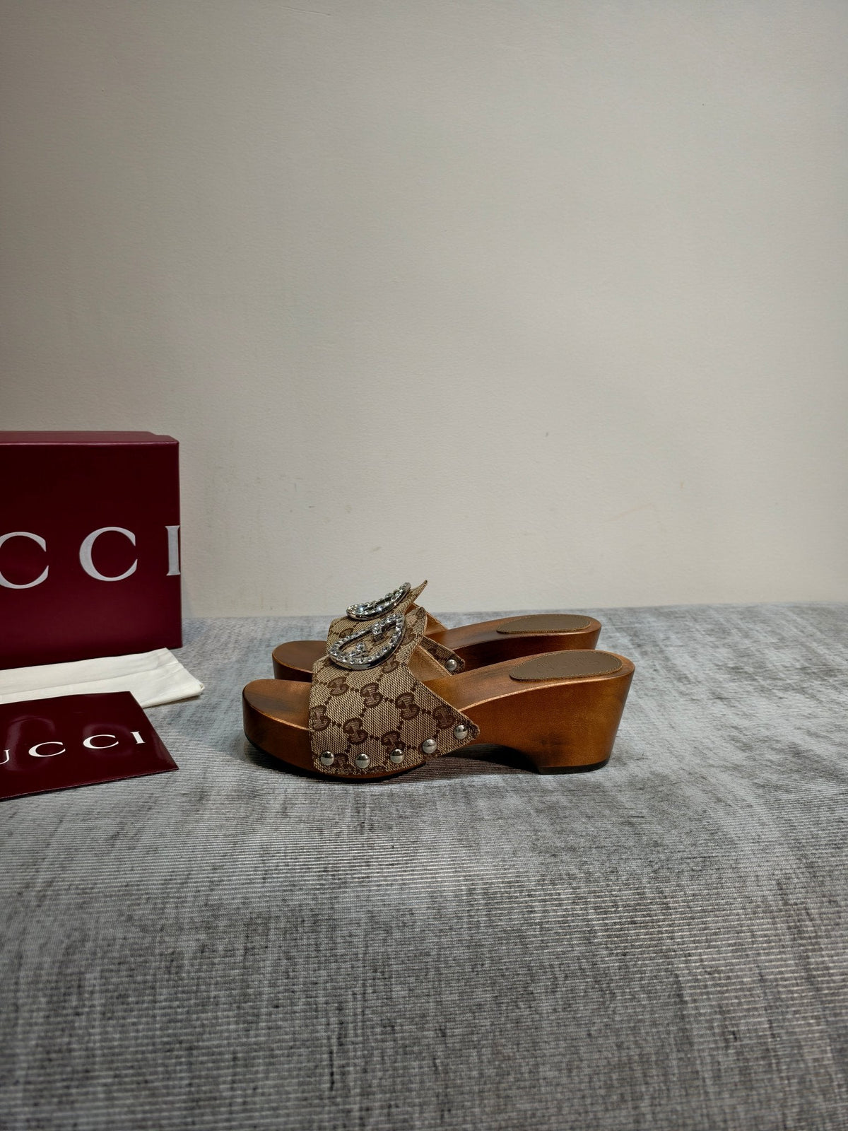 GG Clog Beige Canvas 864269