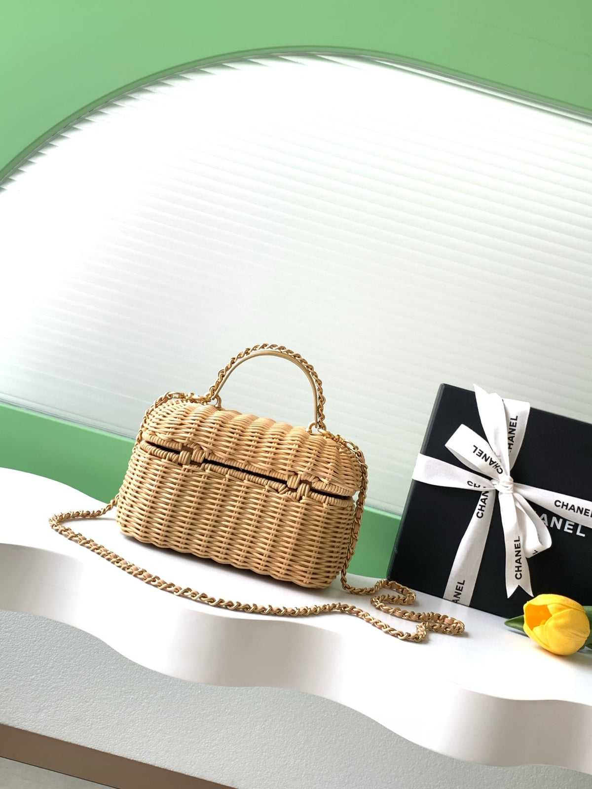 CC Cruise 2025/26 Vanity Case Beige Braided Rattan