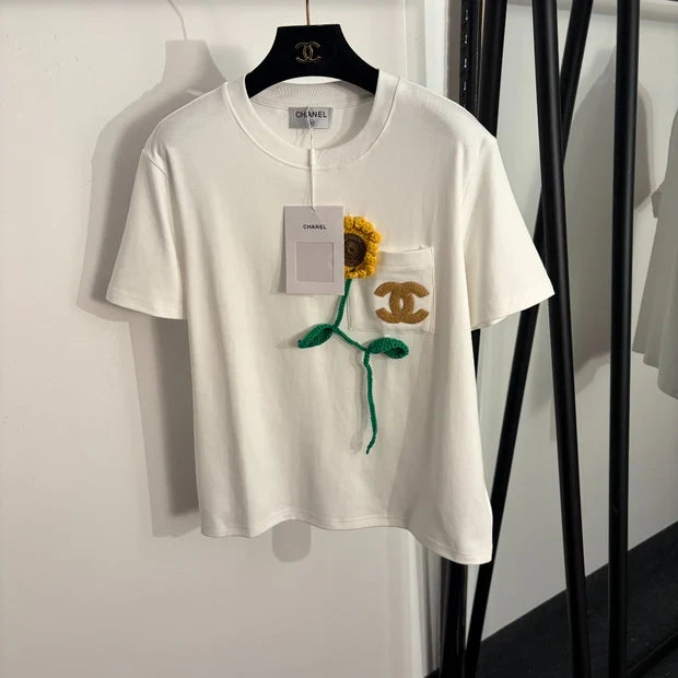 Chanel 2026 Hand-Crochet Chrysanthemum T-shirt White Cotton 150106