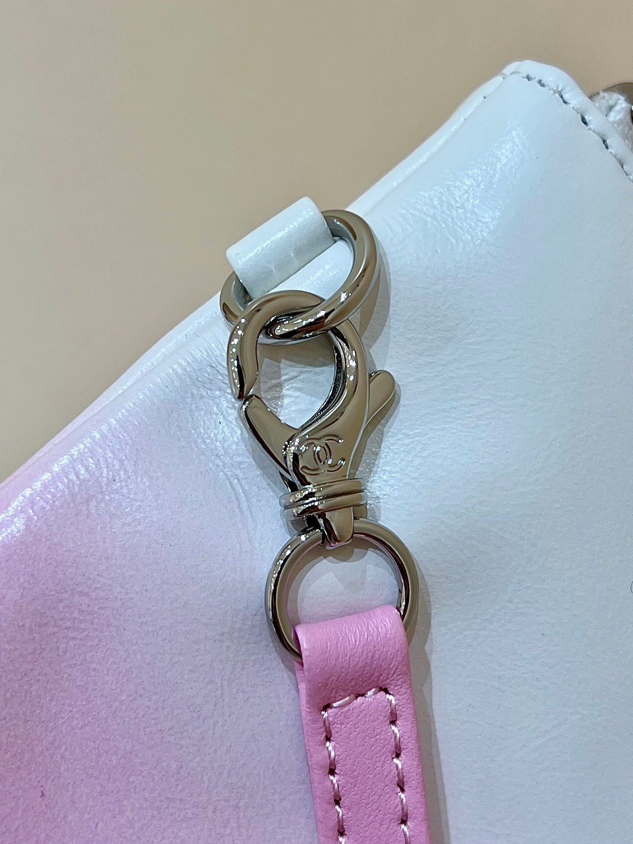 CC 24S Mini Gradient 22 Hobo 39cm Pink White Calfskin