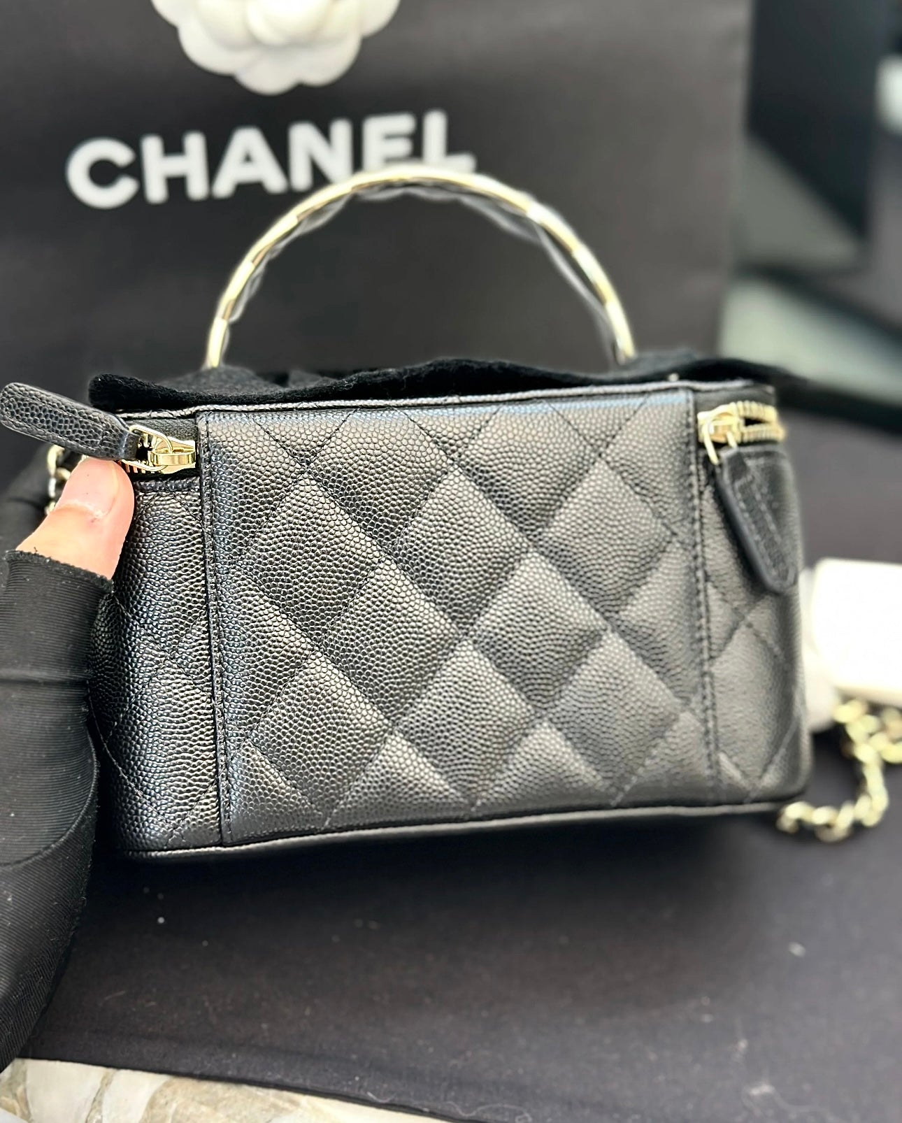 CC Coco Crush Vanity Case Black Caviar Leather 290246