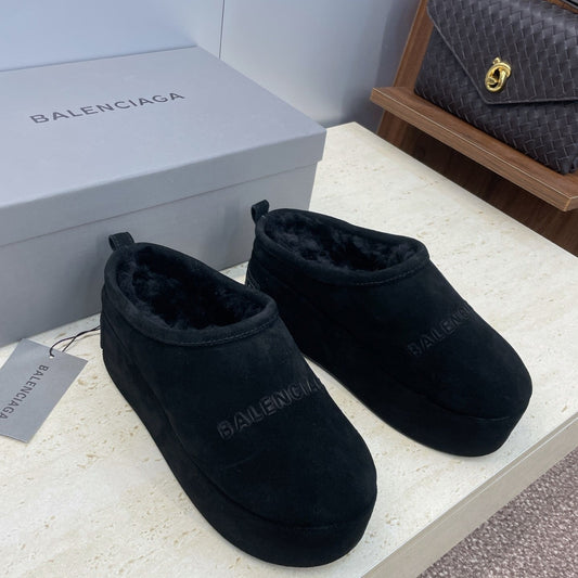Balenciaga Alaska Slide Full Black Suede 551899