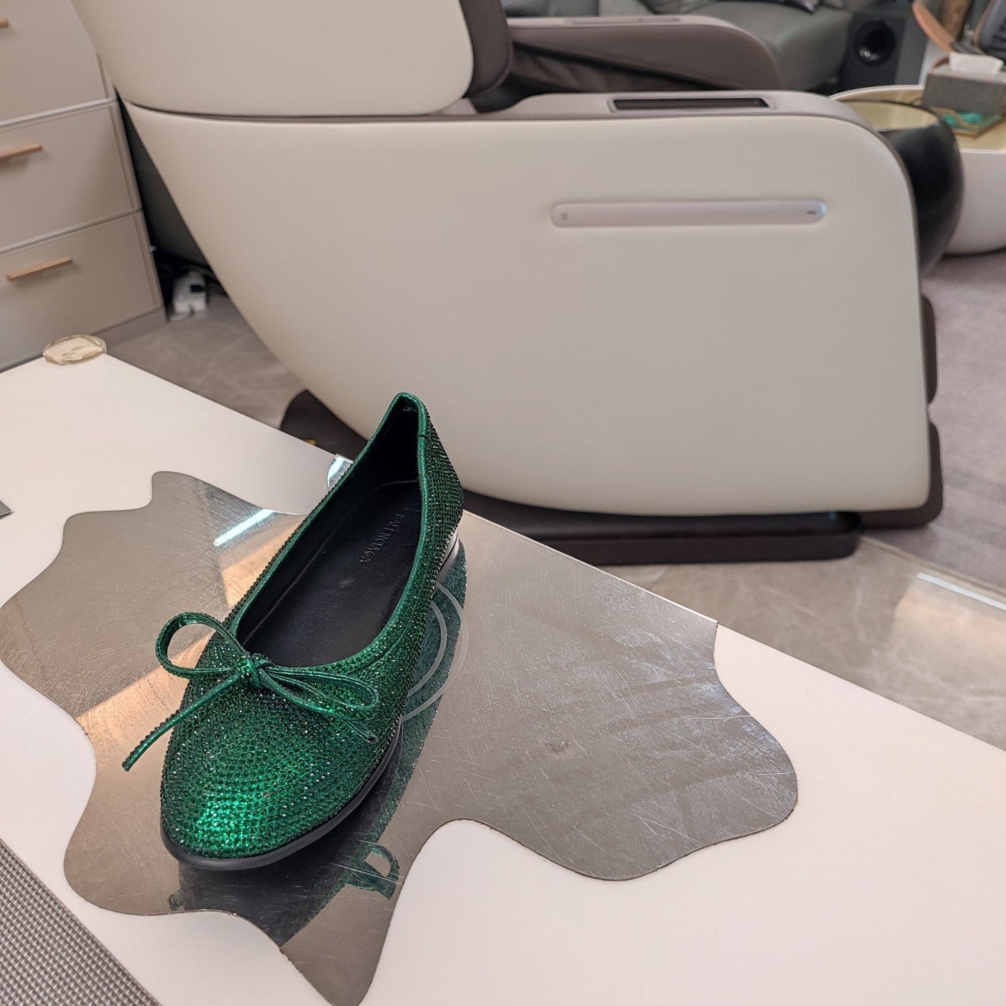 Balen 25 bow ballet flat attached rhinestones in green calfskin 184483