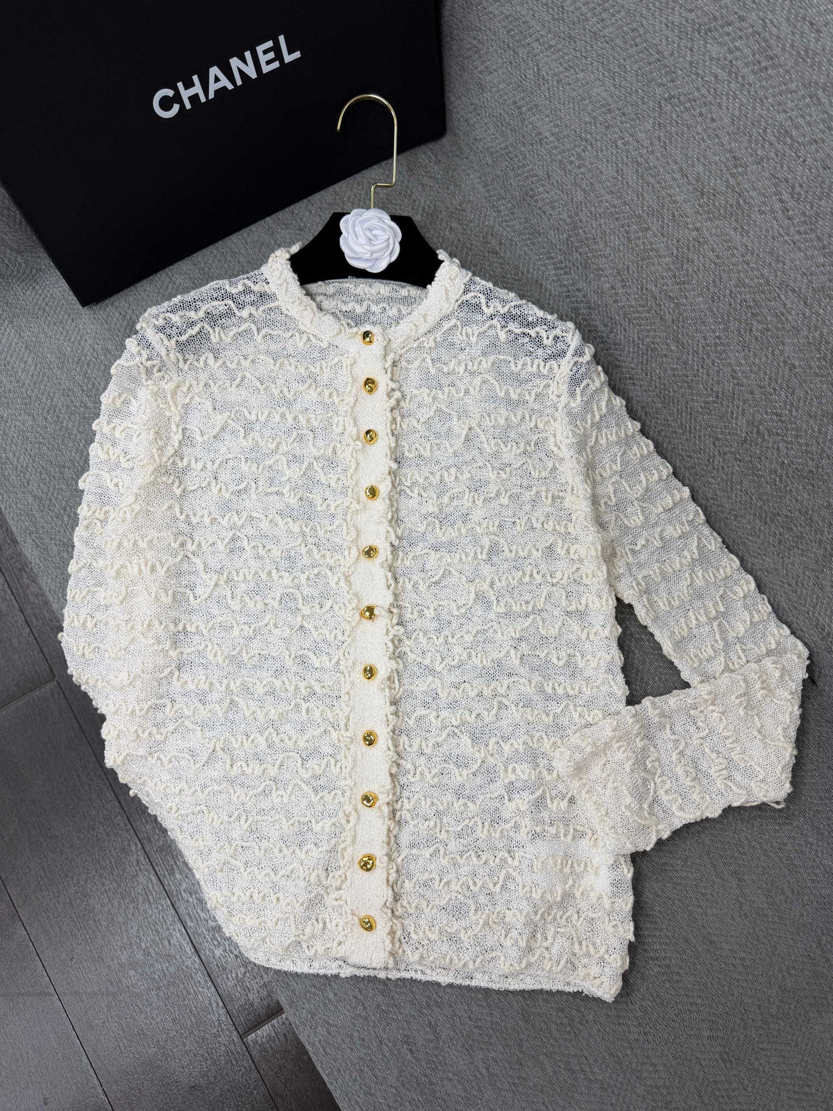 CC 26s Cardigan Textured Knit Pattern White Viscose Silk 414859