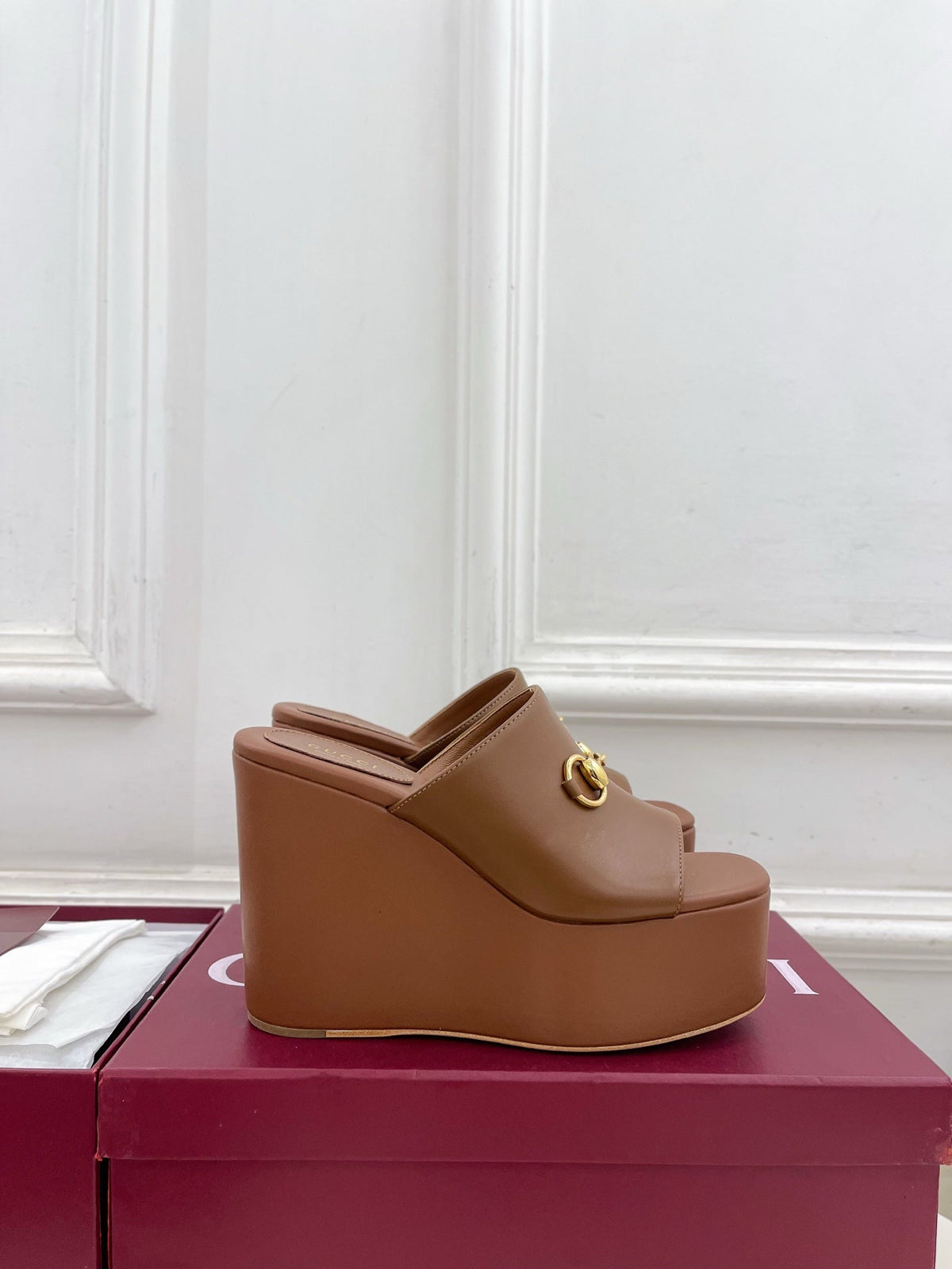 GC Wedge With Horsebit Sandal Brown Leather 640271