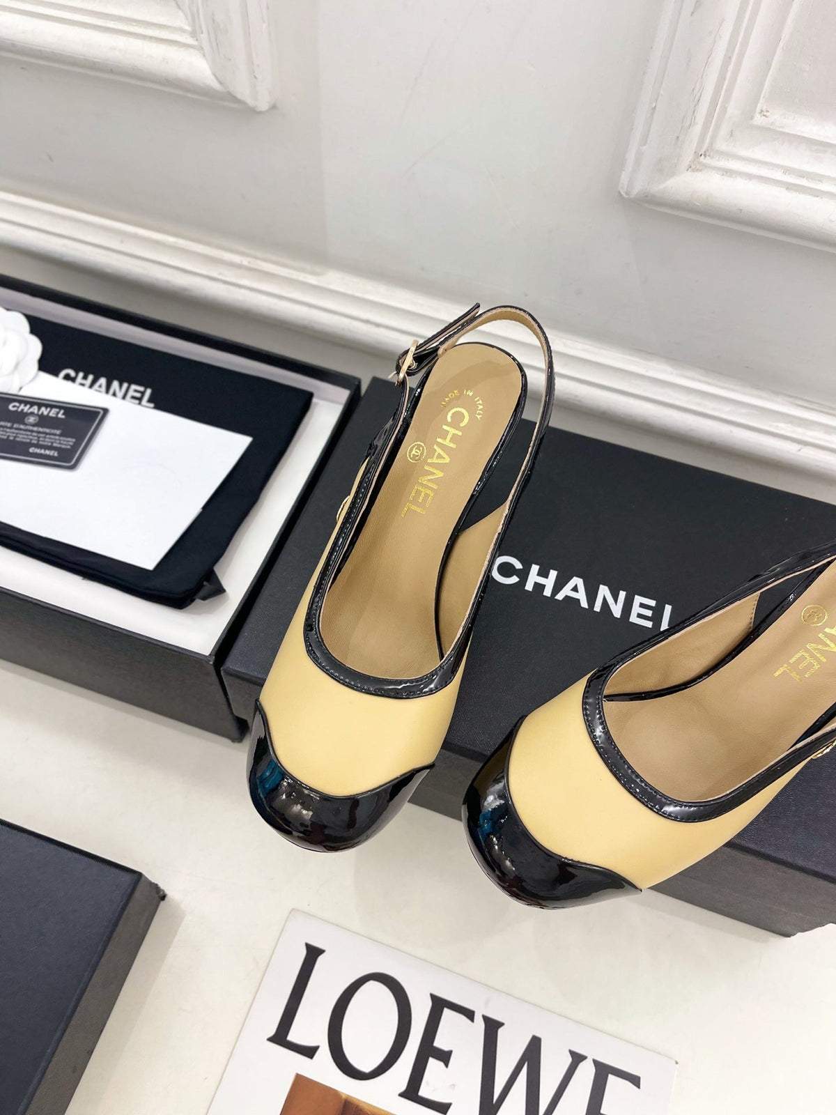 CC 26s Slingbacks Conic Heel 9cm Black Beige Leather 946884