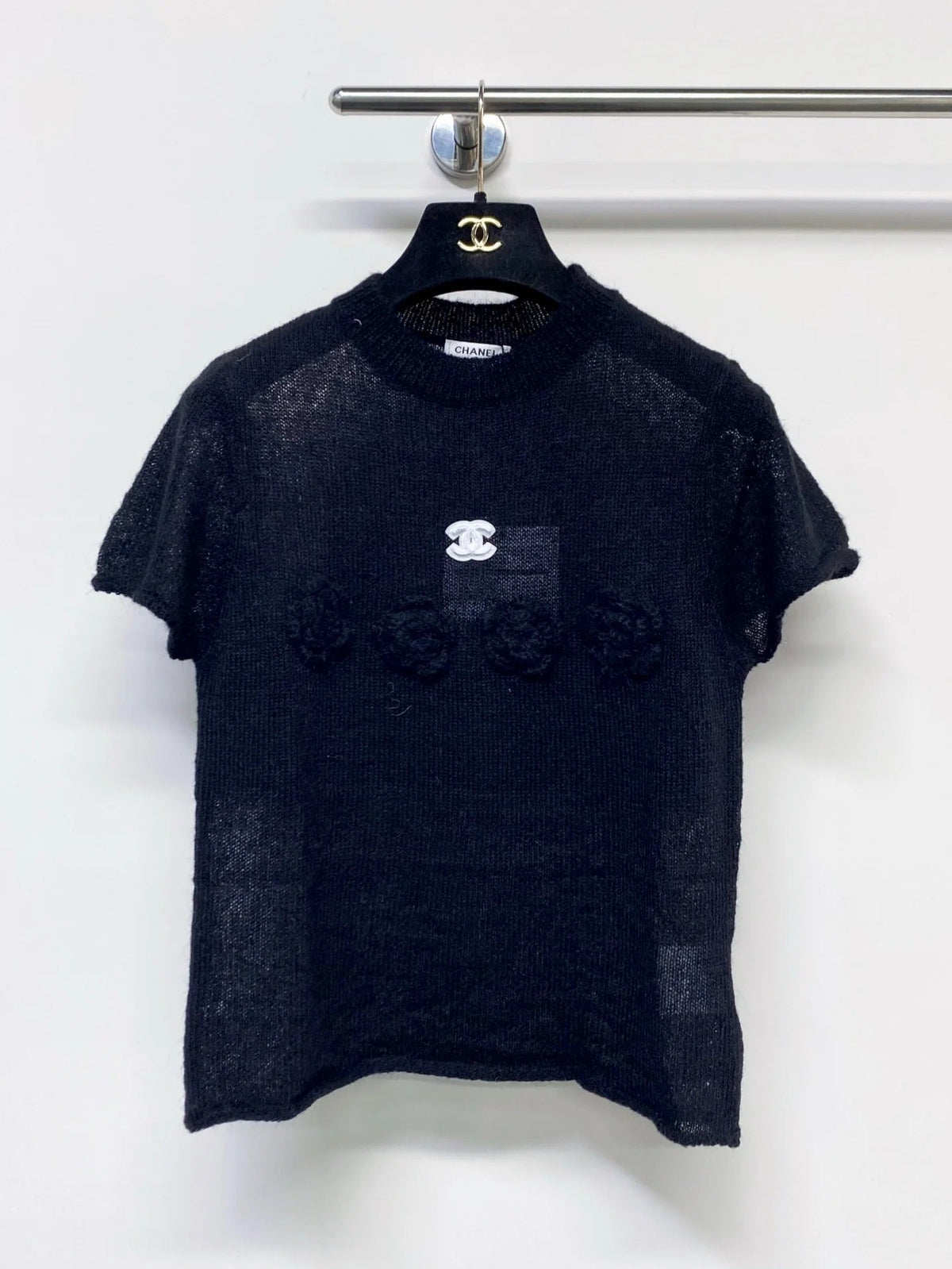 Chanel 2026 Floral Short Sleeve T-shirt Black and Beige Wool