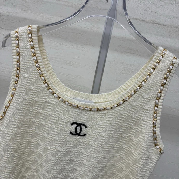 Chanel 2026 Sleeveless Knit Top Cream and Black Wool 356946